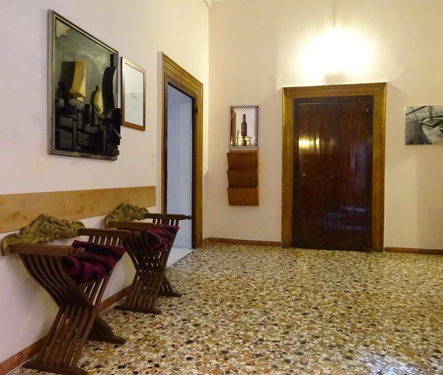 Hostel Youth Palace